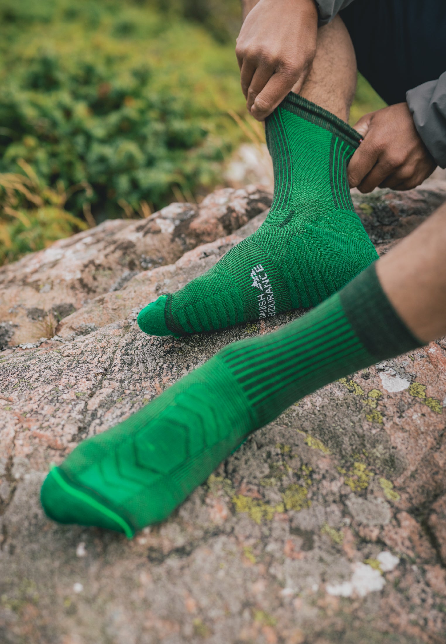 CHAUSSETTES DE RANDONNÉE EN LAINE MÉRINOS LÉGÈRES